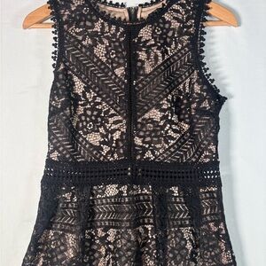 🖤 Romeo + Juliet Couture Black Lace Peplum Top | Size M